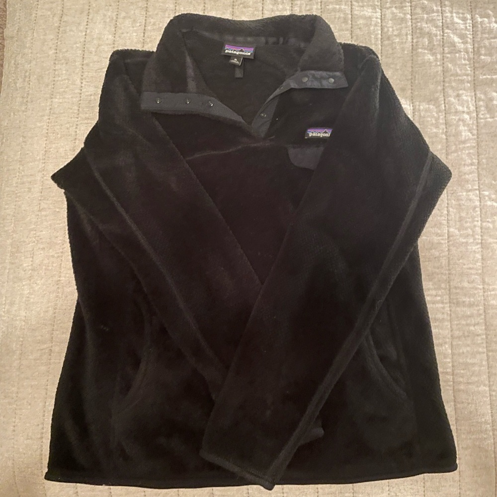 Black Patagonia Pullover - Women’s XL
